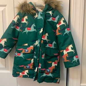 Mini Boden Parka with faux fur collar. Size 5-6 Years. Very good condition.